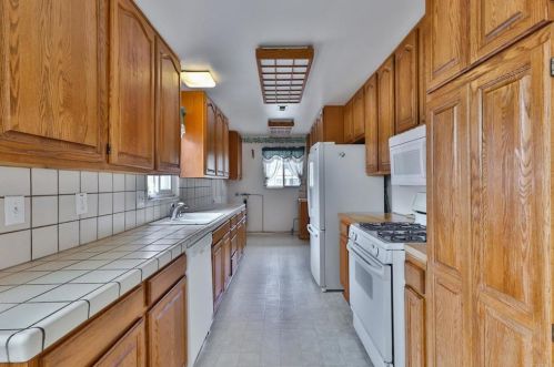 920 Ellen Ln, El Cajon, CA 92019-3413