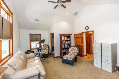 95 Acres Of Pne Rd, Coventry RI 02816-8949 exterior