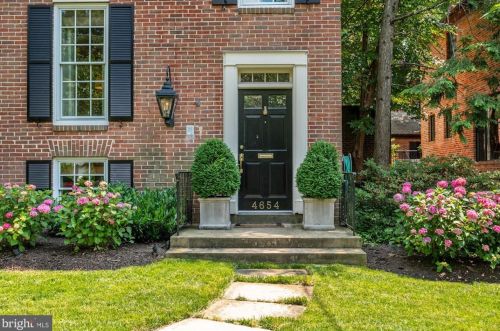 4654 Upton St, Washington, DC 20016-2368