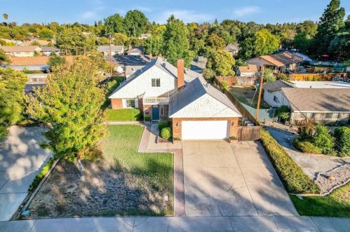 6024 Brooktree Dr, Citrus Heights CA  95621-5502 exterior