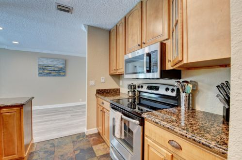 2786 Dunlin Rd, Delray Beach FL  33444-1008 exterior