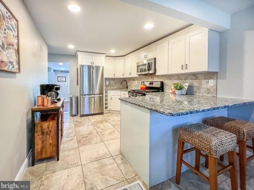 433 Jefferson Ave, Yardley PA  19067-2135 exterior