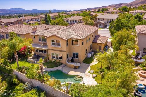 3824 Doheney Ct, Simi Valley CA  93063-0208 exterior