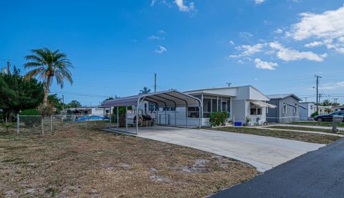 8956 Palm St, Boynton Beach, FL 33436-2335