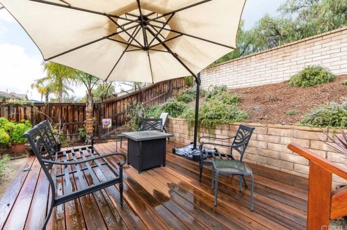 40347 Amesbury Ln, Temecula CA 92591-4432 exterior