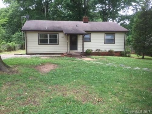 607 Miller Ave, Statesville, NC 28677-3737