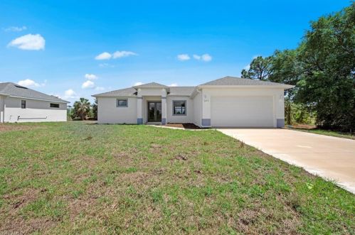 343 Rawlings Ave, Lehigh Acres, FL 33974-2435