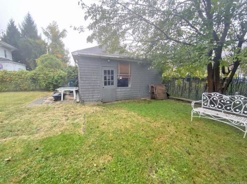 29 Elmont Ave, Rye Brook NY  10573-3039 exterior