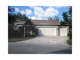 4915 Old Tree Pl, Sarasota, FL 34233-3952