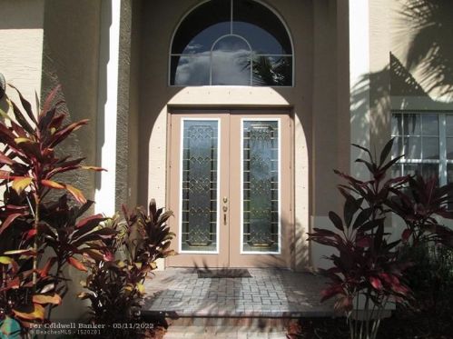 1010 Ruby Ave, Vero Beach, FL 32968-5861