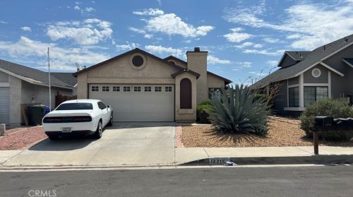 12219 Pluto Dr, Victorville, CA 92392-8669