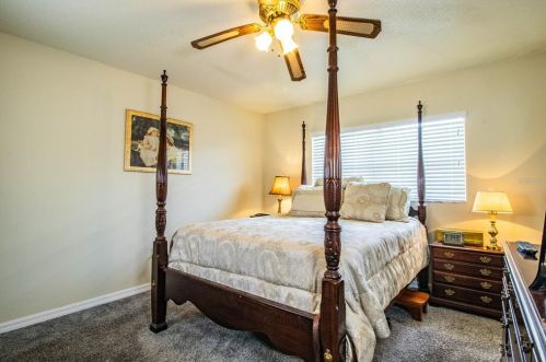 555 Cameo Dr, Lakeland FL  33803-2330 exterior