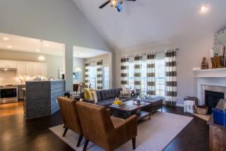 6524 Buttercup Dr, Nashville, TN 37221-4159