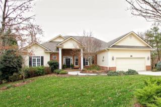 100 Seminole Ln, Loudon, TN 37774-2112