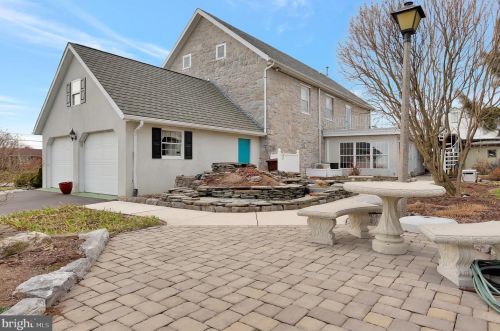 6383 Molly Pitcher Hwy, Lees Cross Roads PA  17257-9373 exterior