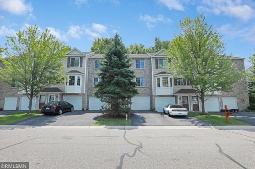 16367 Timber Crest Dr, Prior Lake, MN 55372-3124