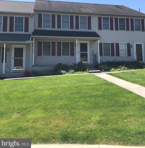 834 Knoll Dr, Mount Joy, PA 17552-9410