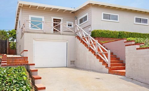 3428 Udall St, San Diego, CA 92106-1631