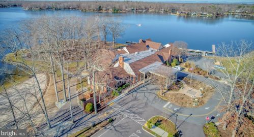 305 Harrison Cir, Locust Grove VA  22508-5256 exterior