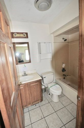 290 Hardwick Rd, Petersham MA 01366-9701 exterior