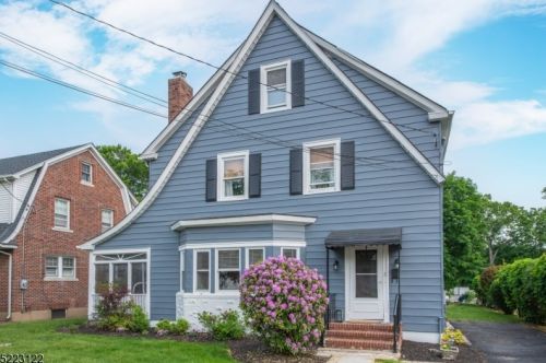 8 Ames Pl, Morristown, NJ 07960-2953