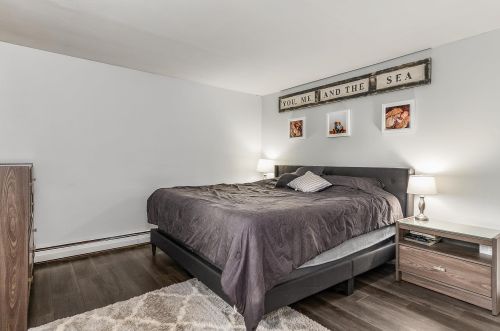 75 Ledgeview Dr, Rochester NH  03839-5618 exterior