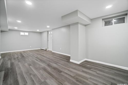 247 Garden St, Westbury NY  11590-3842 exterior