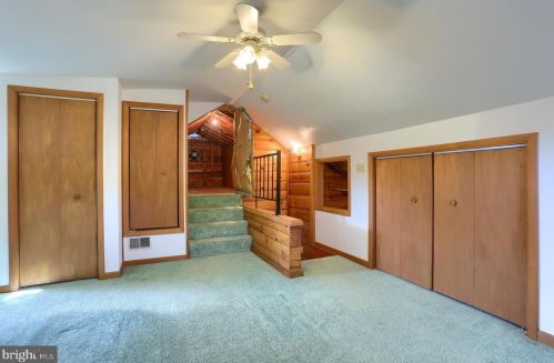 6114 Blue Grass Ave, Harrisburg PA 17112-2327 exterior