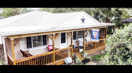 5418 20th Ave, Saint Petersburg FL  33707-4839 exterior