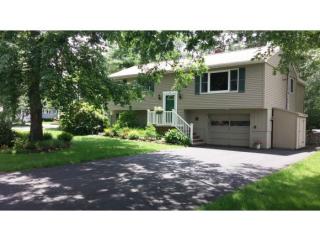 9 Williams St, Salem, NH 03079-3452