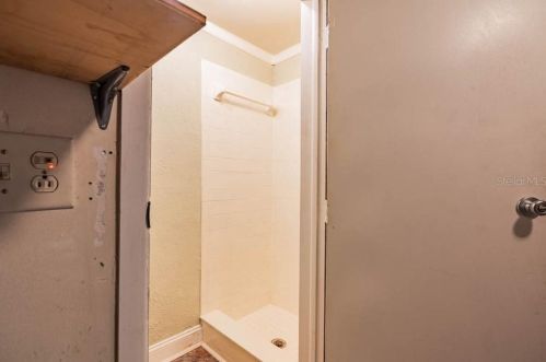 5110 Farley Dr, Tarpon Springs FL  34690-2010 exterior