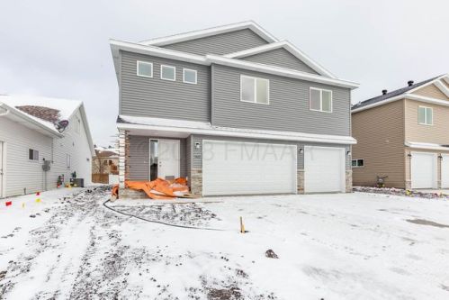902 3rd Ave, Dilworth, MN 56529-2107