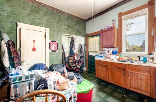 1001 Beatty Ave, Cambridge OH  43725-1921 exterior