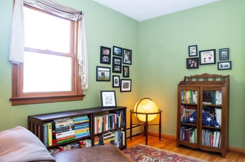 16 Visconti St, Norwalk CT  06851-4033 exterior