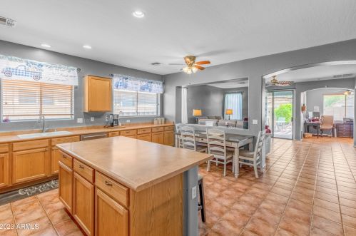 15937 Ventura St, Sun City AZ  85379-5028 exterior