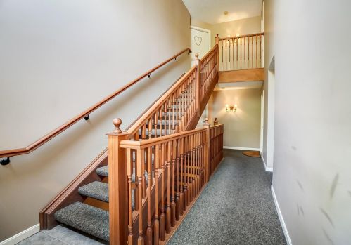 1602 Arbor View Ln, Newport, KY 41076-8782