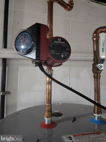 13501 Highland Farms Ct, Nokesville VA  20181-2811 exterior