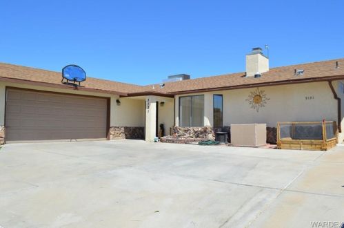 3131 Larkwood Ave, Bullhead City, AZ 86429-7136