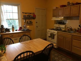 869 Stillman St, Philadelphia PA  19130-1837 exterior