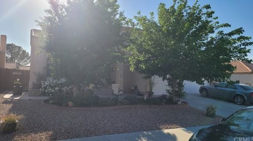 12366 Stillwater Dr, Victorville, CA 92395-5744