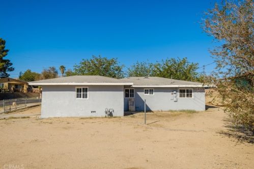 16434 Yucca Ave, Victorville CA  92395-3533 exterior