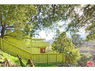 305 Poquito Ln, Topanga, CA 90290-3548