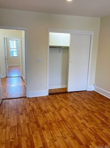 14 Stephenson Blvd, New Rochelle NY  10801-4402 exterior