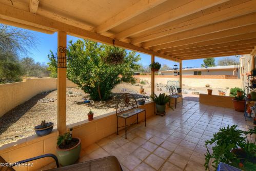 808 Abrego Dr, Green Valley AZ  85614-3641 exterior