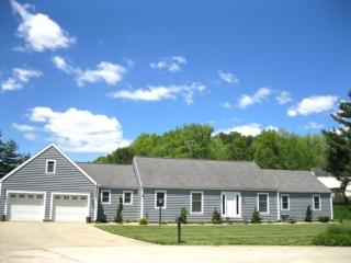 3 Blair Ct, Nelsonville, OH 45764-9708