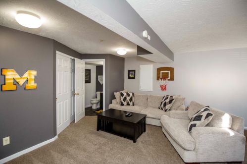 39 Amelia Park Dr, Amelia OH  45102-1898 exterior