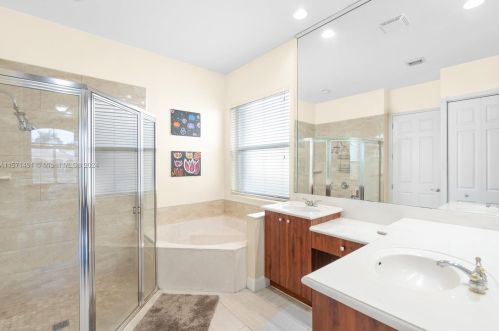 13119 29 St, Hollywood FL  33027-3837 exterior