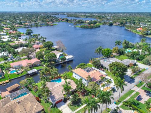 752 36th Ave, Boynton Beach FL  33435-8520 exterior