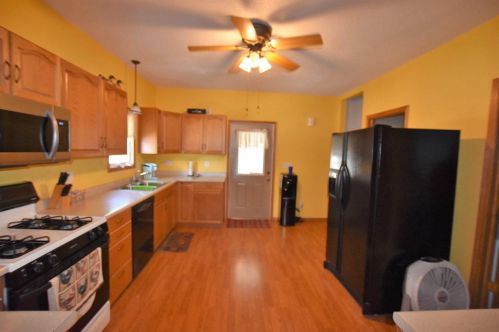 219 Knapp St, Oshkosh, WI 54902-5706
