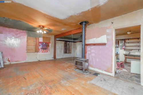 22174 Western Blvd, Hayward CA  94541-3839 exterior